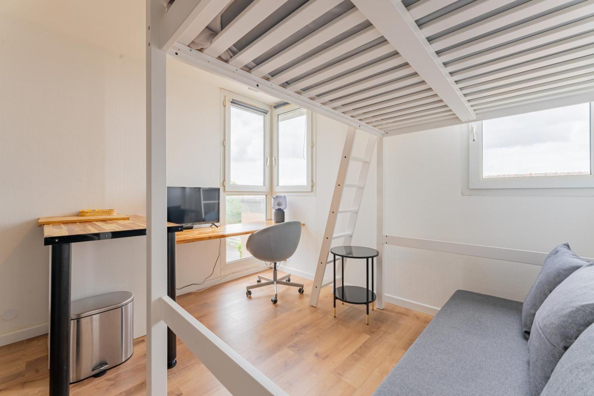 Charlemagne - Studio Confortable Avec Parking Gratuit - Quelques Pas De La Gare, Cuisine, Wifi Apartment Arras Exterior photo