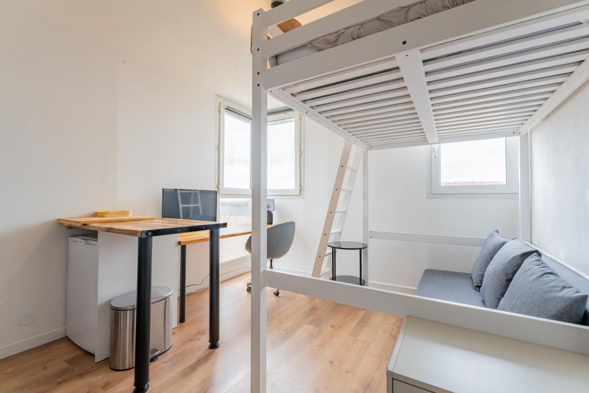 Charlemagne - Studio Confortable Avec Parking Gratuit - Quelques Pas De La Gare, Cuisine, Wifi Apartment Arras Exterior photo