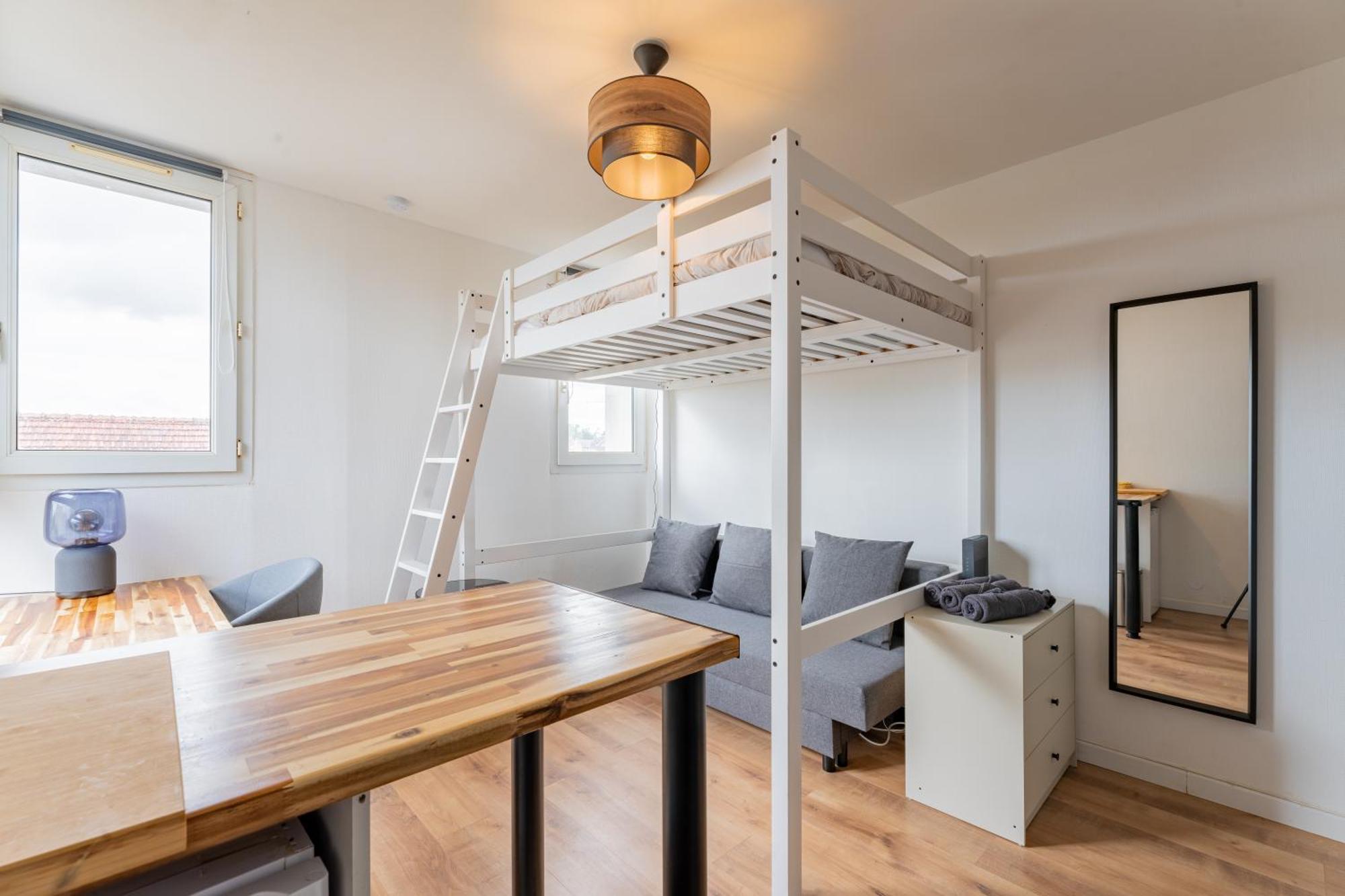 Charlemagne - Studio Confortable Avec Parking Gratuit - Quelques Pas De La Gare, Cuisine, Wifi Apartment Arras Exterior photo